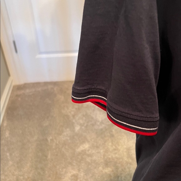 Ben Sherman Men’s Navy Tee with Red Accents - Picture 4 of 8